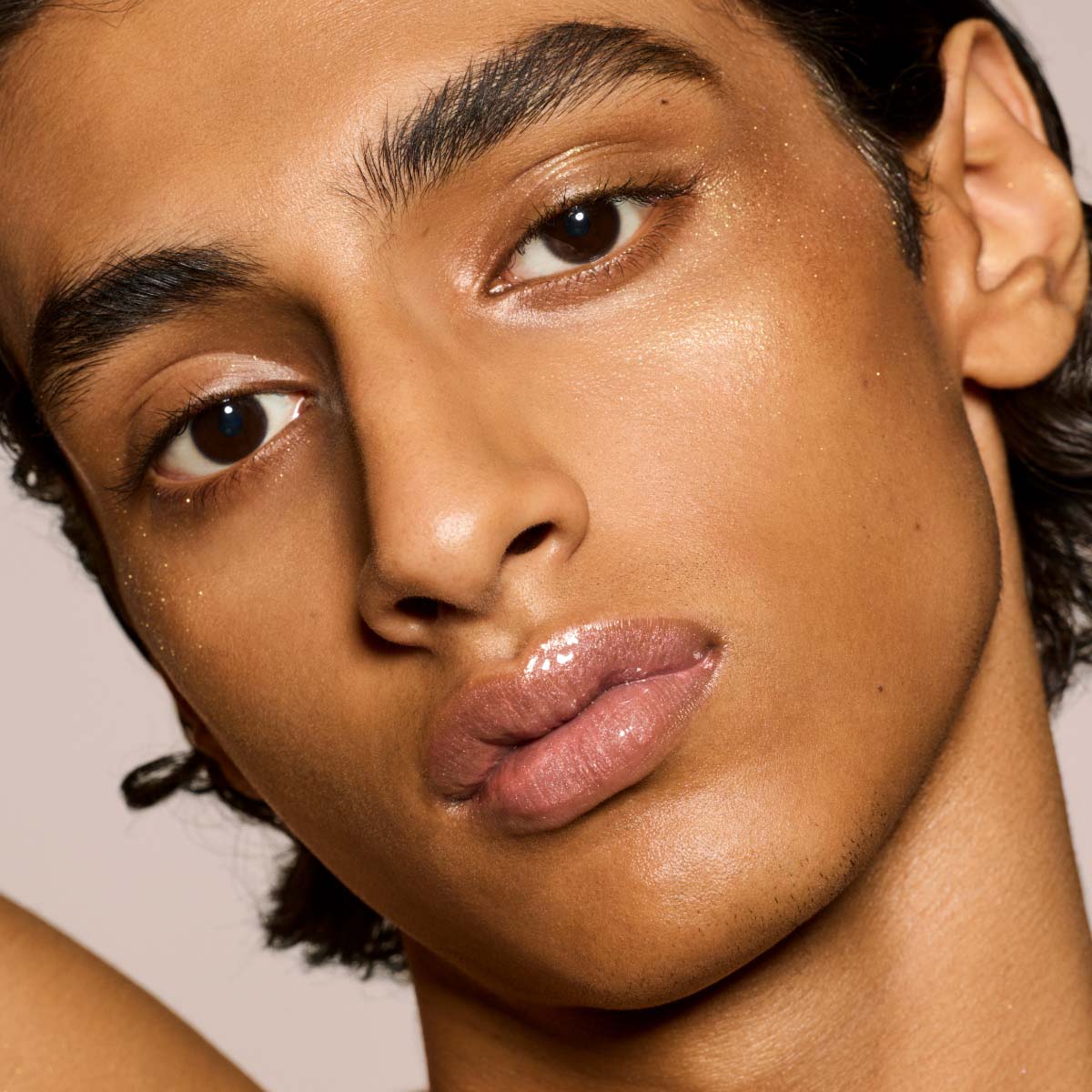 GLOSS BOMB UNIVERSAL LIP LUMINIZER